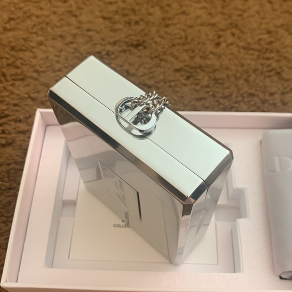 Dior Metal Clutch w/ mirror + detachable Makeup Palette - Picture 4 of 9